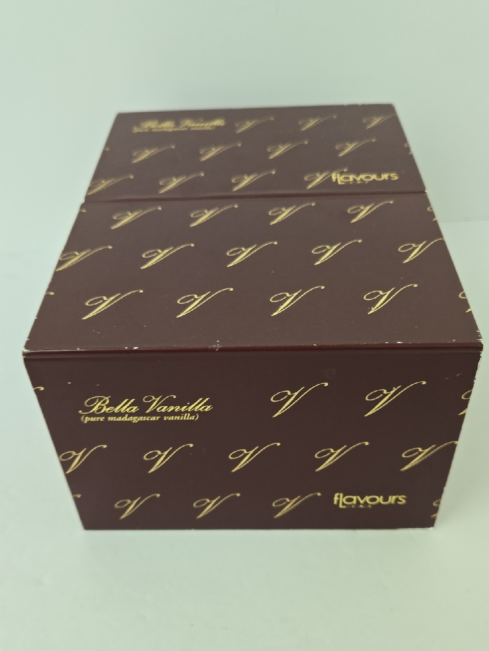 Vintage CAO Bella Vanilla Flavours Empty Cigar Craft Box Flip Lid